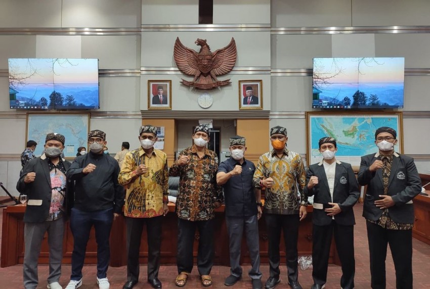 Kumpulkan Rp 2 M untuk Ganti Kapal Selam Nanggala 402, Takmir Masjid Jogokariyan Temui DPR