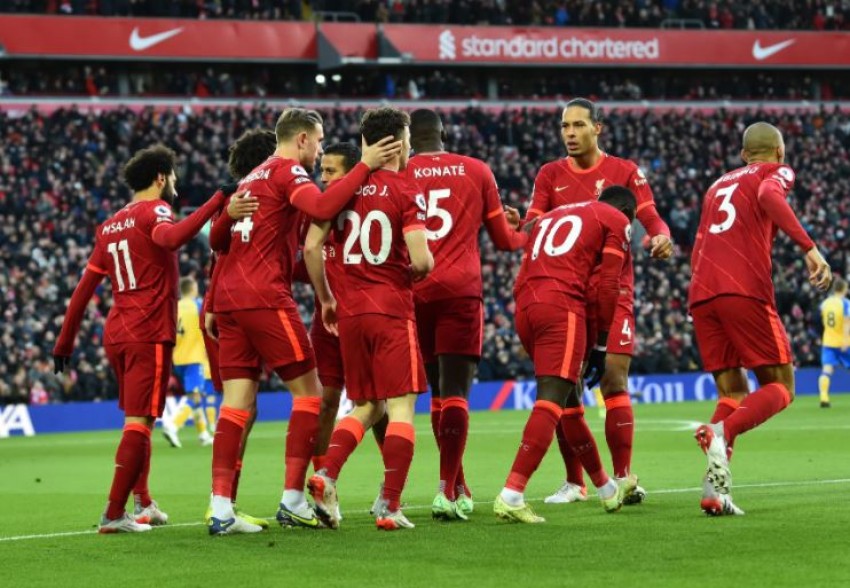 Gol Thiago Alcantara Bantu Liverpool Kalahkan Southampton 4-0