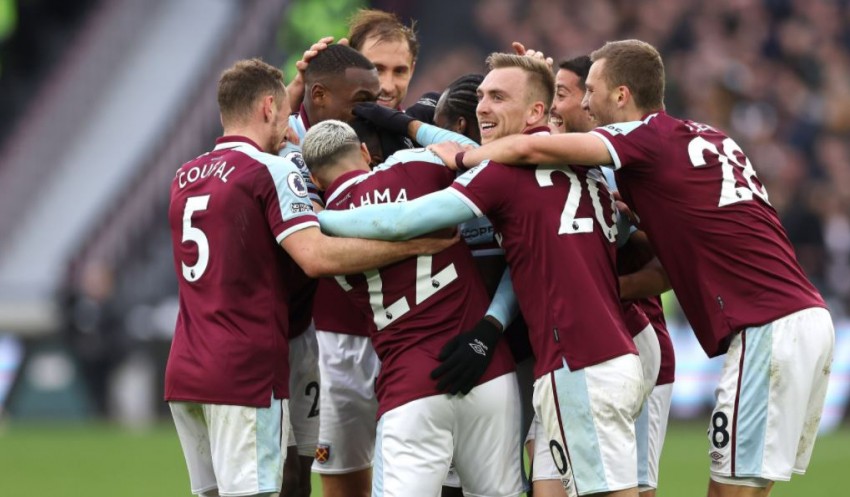 Kalahkan Chelsea 3-2, West Ham Patahkan Rekor Pertahanan The Blues