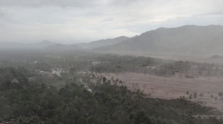 3.697 Warga Mengungsi Akibat Erupsi Gunung Semeru