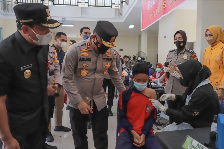 Polda Riau 'Geber' Cakupan Vaksi hingga di Atas 70 Persen