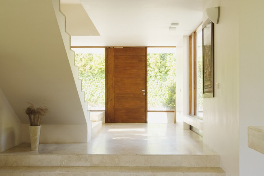 Bisa Jadi Pilihan, 7 Model Pintu Kayu Minimalis Ubah Hunian Jadi Cantik