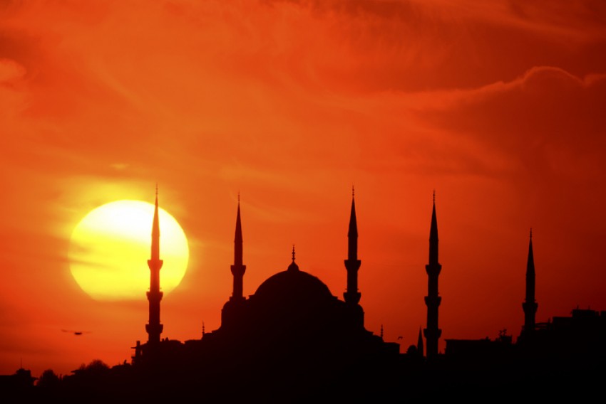 Dari Iran hingga Spanyol, Berikut 7 Masjid Paling Ikonik di Dunia
