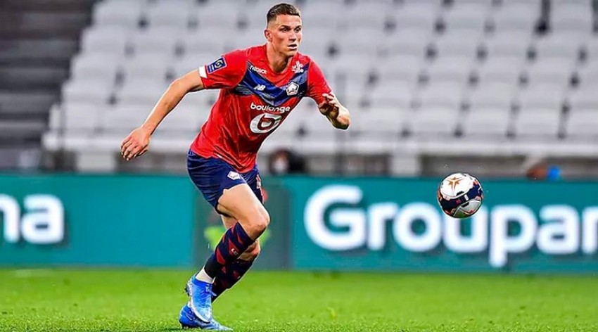 Kjaer Cedera Panjang, AC Milan Kejar Bek Lille