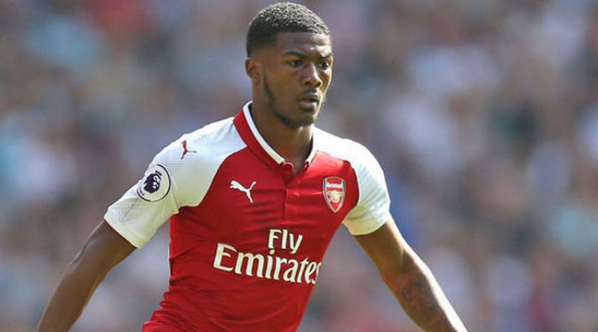 AS Roma Resmi Pinjam Striker Berbakat Milik Arsenal