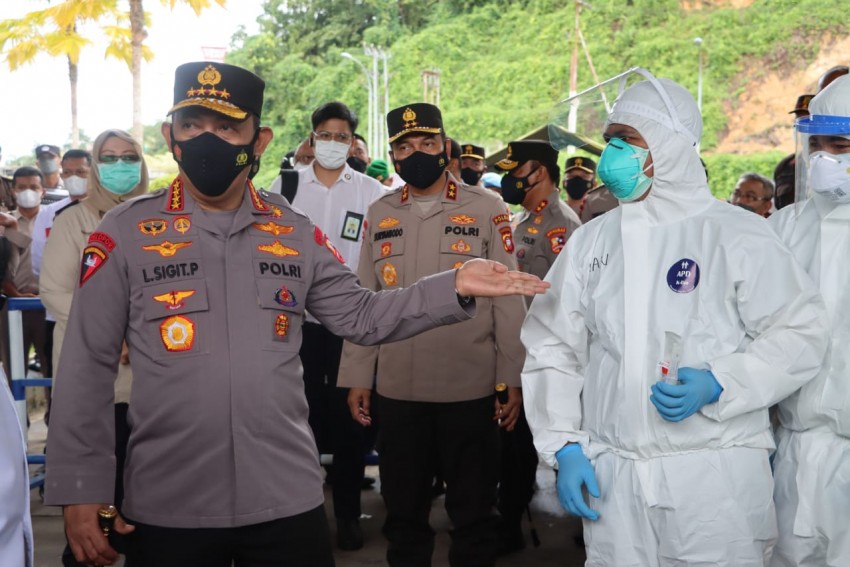 Kapolri Tekankan Karantina untuk Pelaku Perjalanan Luar Negeri