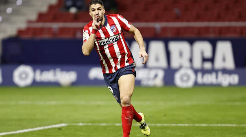 Luis Suarez Berpotensi Reuni dengan Gerrard di Aston Villa