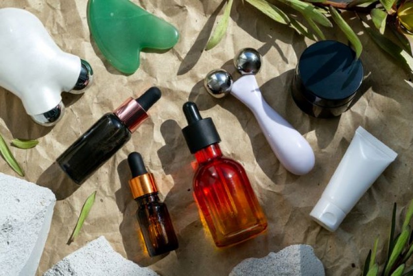 Ingin Tampil Cantik Tanpa Harus Mahal? Simpan 6 Alat Ini di Rumah