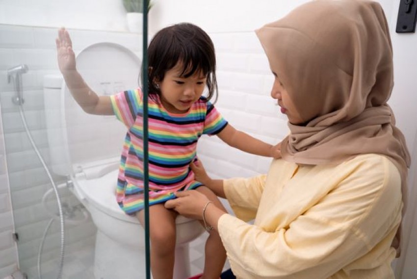 Selain Doa, Ajarkan Etika Masuk dan Keluar Toilet Ini pada Anak