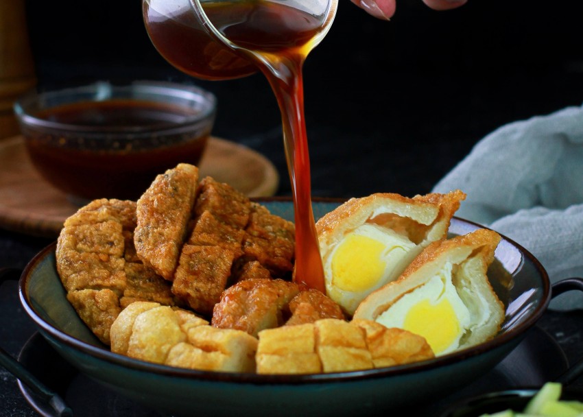 Jarang Diketahui, Ini 4 Filosofi Pempek yang Punya Makna Mendalam