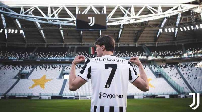 Resmi Gabung Juventus, Vlahovic Warisi Nomor Peninggalan Ronaldo