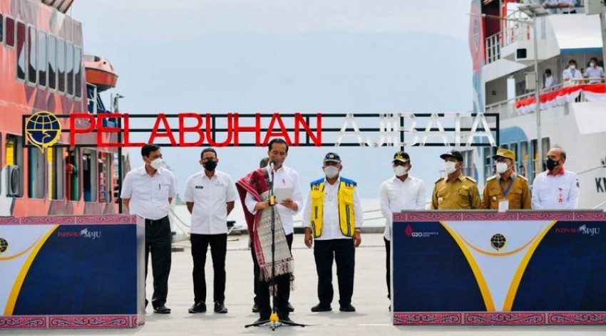 Jokowi Resmikan 7 Pelabuhan di Kawasan Danau Toba