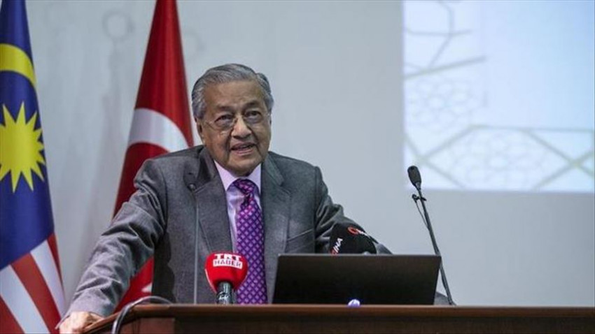 Kondisi Kian Membaik, Tun Mahathir Diizinkan Pulang