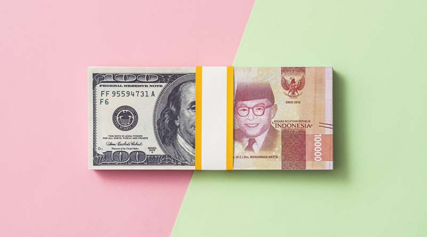Rupiah Melemah Terdampak Eskalasi Geopolitik Rusia Ukraina