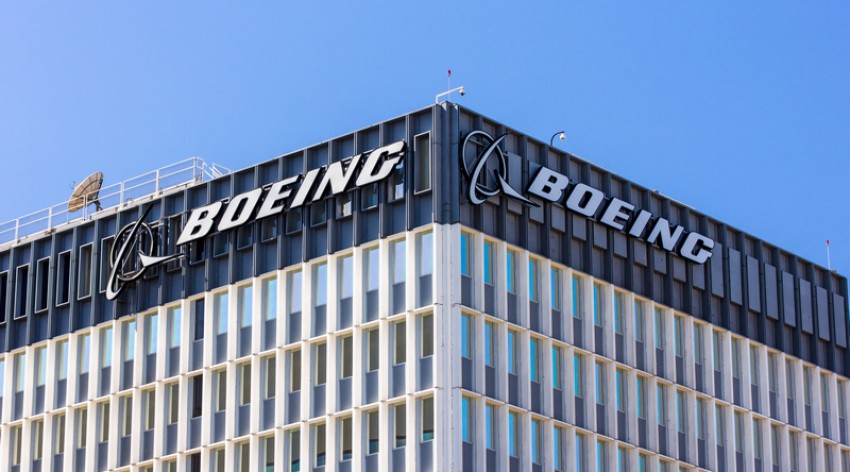 Airbus dan Boeing Setop Pengiriman Suku Cadang Pesawat ke Rusia