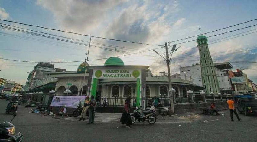 Masjid Raya Magat Sari Pilar Islam di Tengah Pasar Kota Jambi