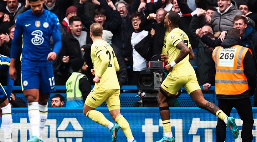 Man City Rebut Puncak Klasemen, Chelsea Tersungkur di Kandang