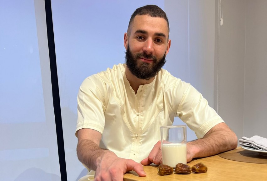 Benzema Buka Puasa Pakai Kurma dan Susu, Begini Manfaatnya