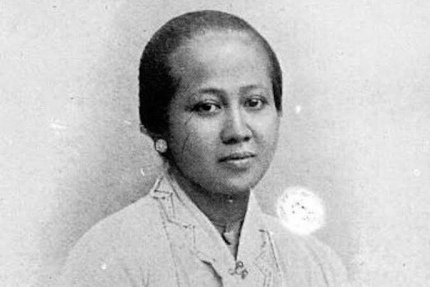 Mengapa Harus Kartini?