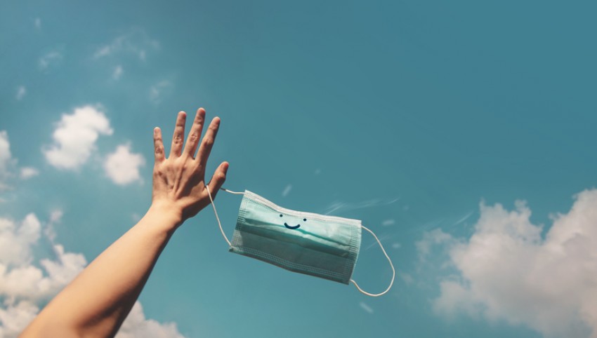 Sebelum Lepas Masker, Perhatikan 3 Hal Penting Ini