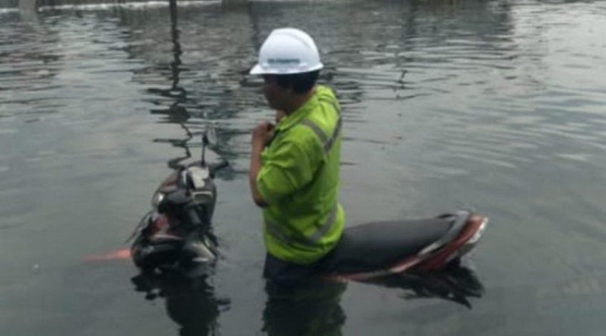 Aktivitas Pelabuhan Tanjung Emas Lumpuh Usai Terendam Rob
