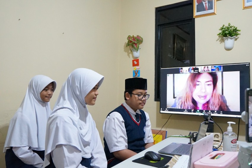 SMP Utama Raih Medali Perak di Ajang Sains Internasional