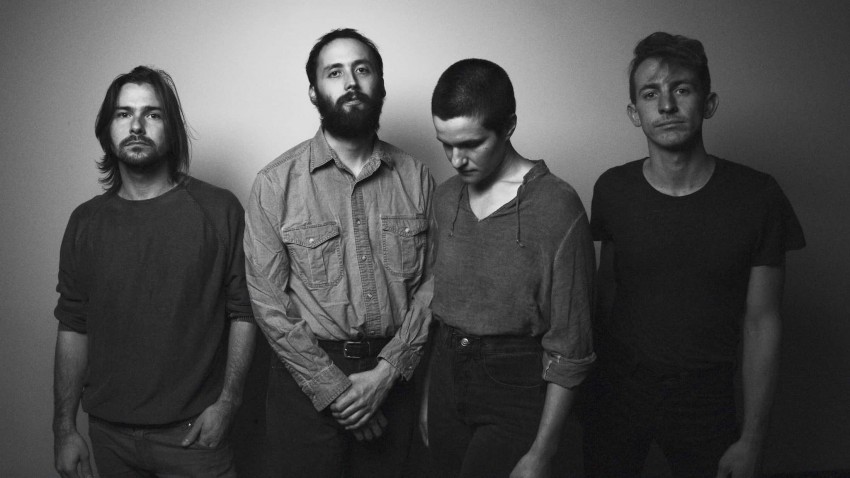 Dukung Palestina, Big Thief Batalkan Konser di Tel Aviv