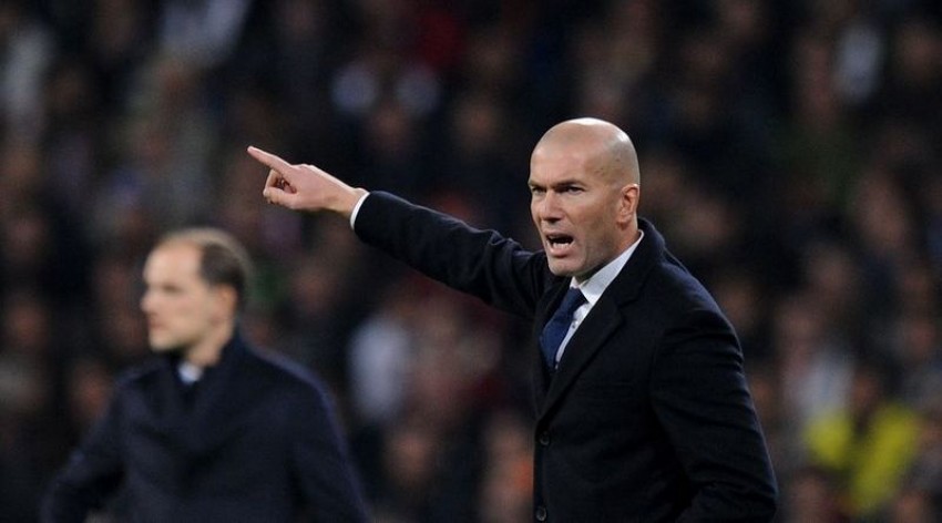 PSG Siap Jadikan Zinedine Zidane Pelatih Termahal Dunia