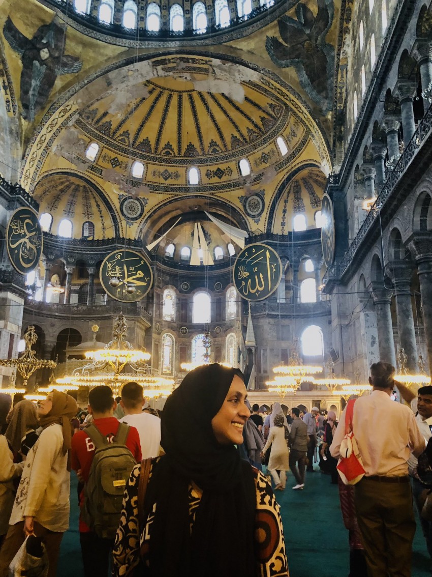 Cuitan Muslimah Ini Menginspirasi Jemaah Haji di Inggris