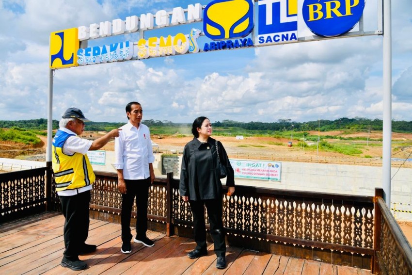 Tinjau Titik Nol IKN, Jokowi: Pembangunan Dasar IKN Telah Dimulai