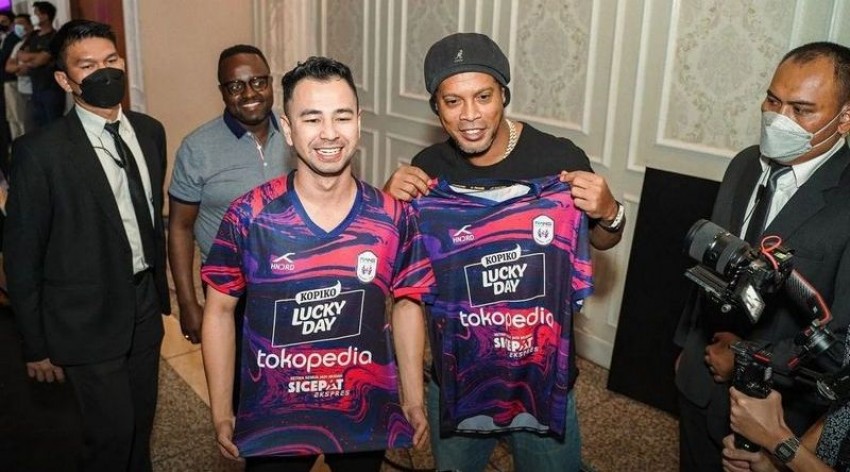 LINK LIVE STREAMING: Troveo Ronaldino dan Rans Nusantara vs Arema dan Persik, Malam Ini