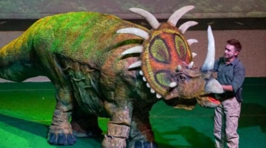 Ancol Hadirkan Wahana Dinoland saat Libur Sekolah