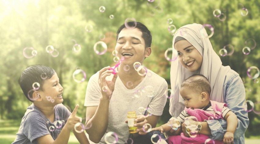 Bukan Banyak Harta, Ini 5 Resep Jaga Keutuhan Rumah Tangga