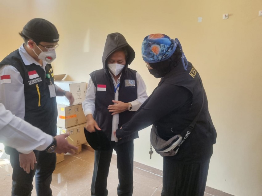 Rompi Penurun Panas Mulai Diuji Coba ke Jemaah Haji