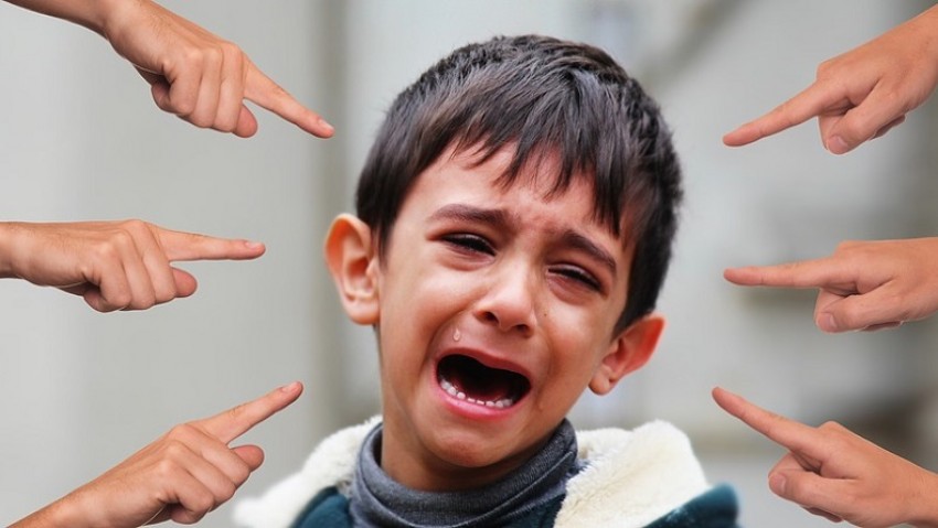 Cara Jauhkan Anak dari Kebiasaan Berutang, Waspadai Iklan Pinjol