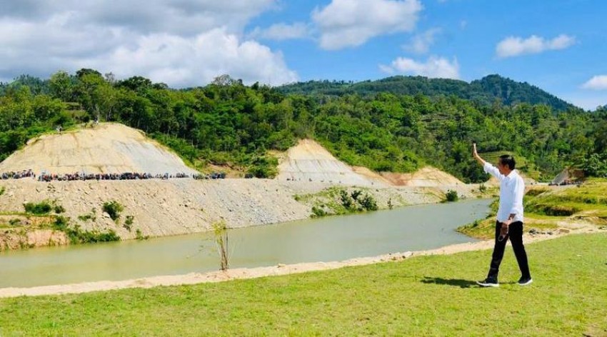 Waduk Pidekso Dikembangkan jadi Destinasi Wisata Paralayang