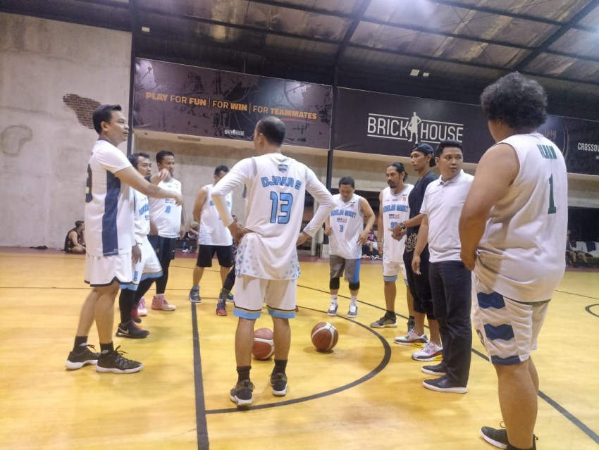 Cerita X-UNS Basketball Community, Berawal dari Kesamaan Hobi