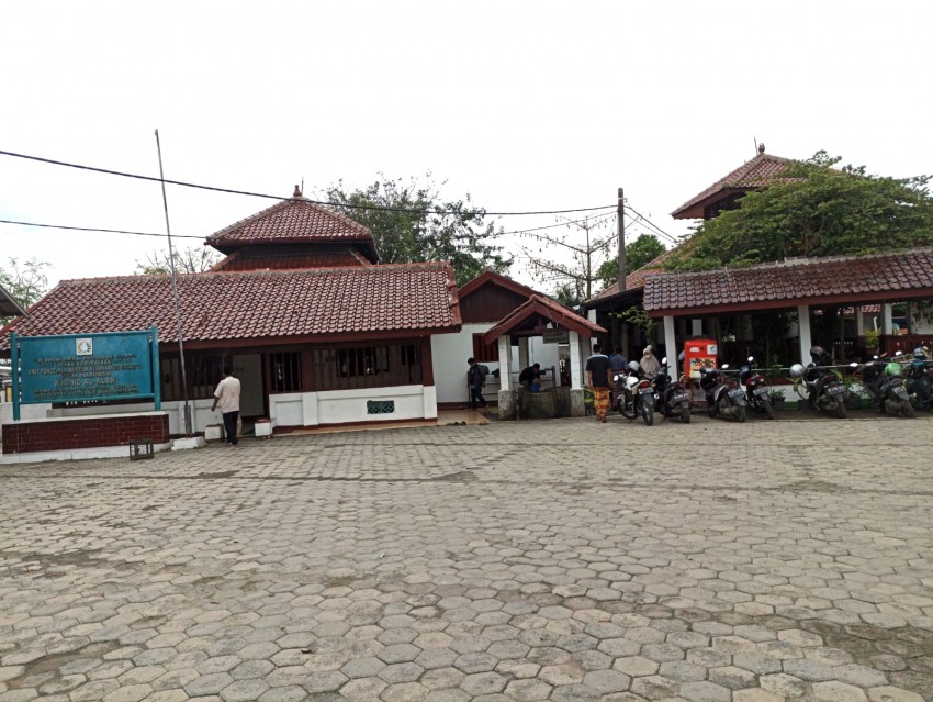 Masjid Al-Alam Marunda Padukan Corak Islam dan Jawa Pesisir