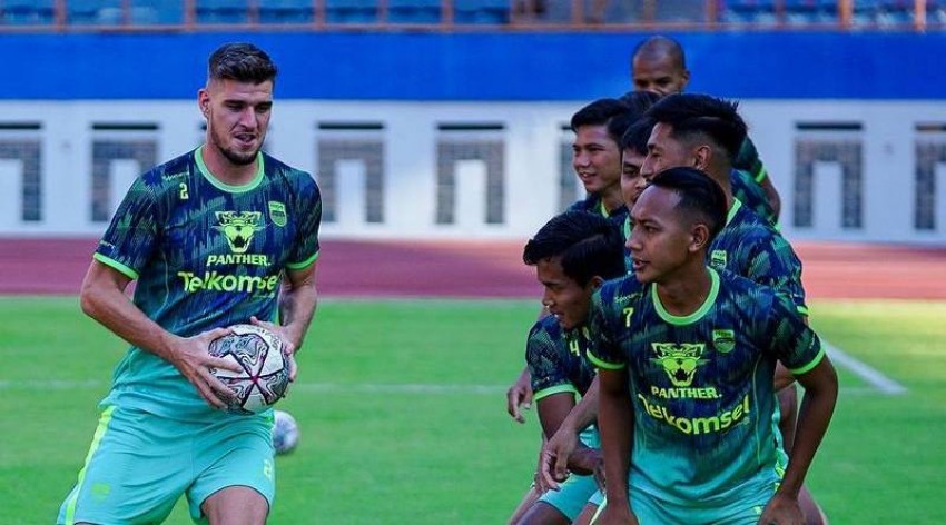 LINK LIVE STREAMING Bhayangkara FC vs Persib: Daftar Susunan Pemain Persib Tanpa 4 Pilar Utama