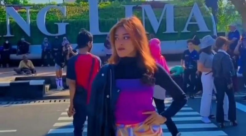 Catwalk Zebra Cross di Simpang Lima Tuai Kritik