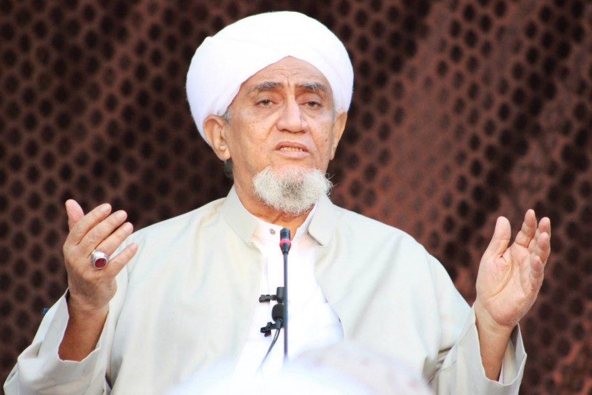 Innalillahi, Ulama Besar Yaman Habib Abubakar Al Adni Meninggal Dunia