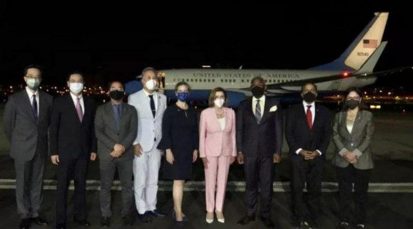 Politisi Rusia Ini Sempat Berharap China Tembak Jatuh Pesawat Pelosi