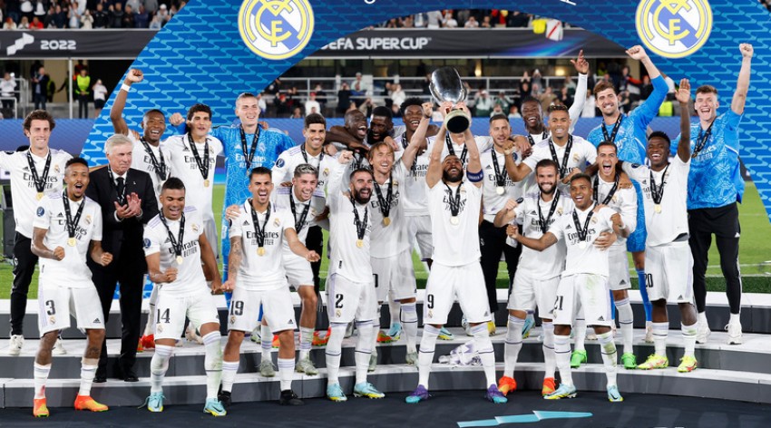 Bungkam Frankfurt 2-0, Real Madrid Juara UEFA Super Cup 2022