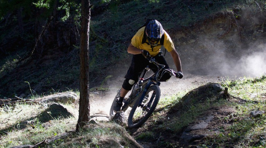 5 Kawasan Pilihan Terbaik Wisata Olahraga Mountain Bike