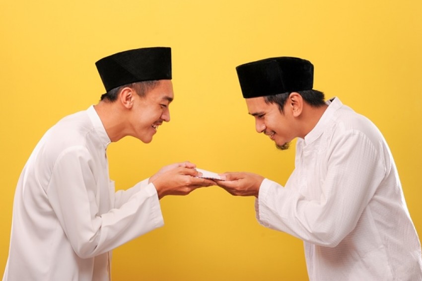 Tafsir Surat Al-Baqarah Ayat 245: Janji Allah Tentang Sedekah