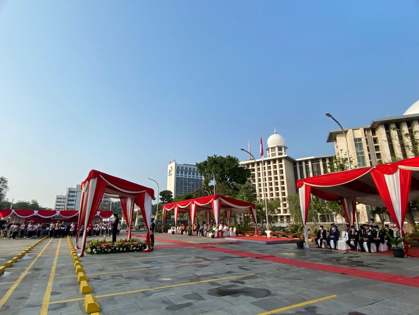 Suasana Upacara Kemerdekaan Lintas Agama di Masjid Istiqlal