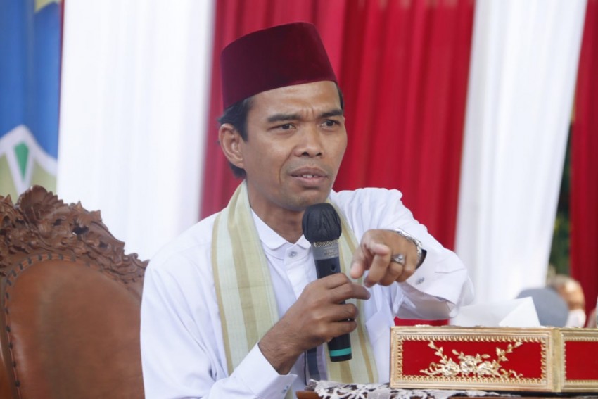 Khutbah Jumat UAS: Ini Ciri Orang Beruntung Dunia dan Akhirat