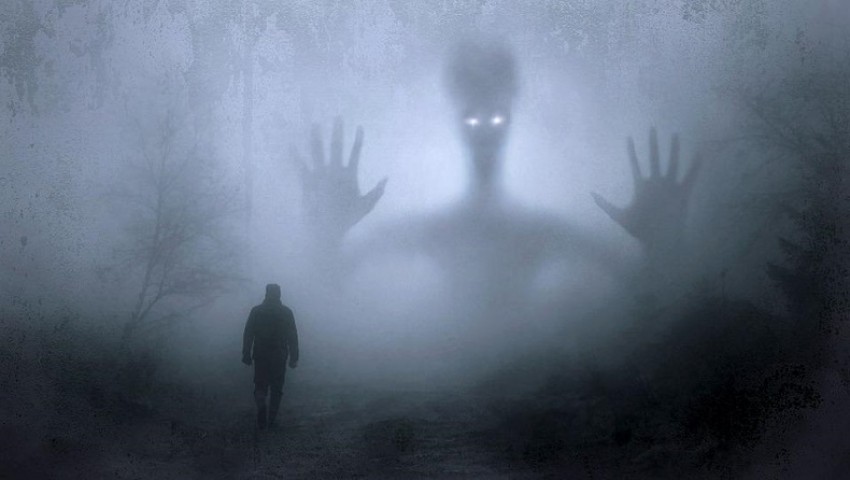 Lihat Hantu Pocong, Ustadz Faizar: Itu Halusinasi Manusia