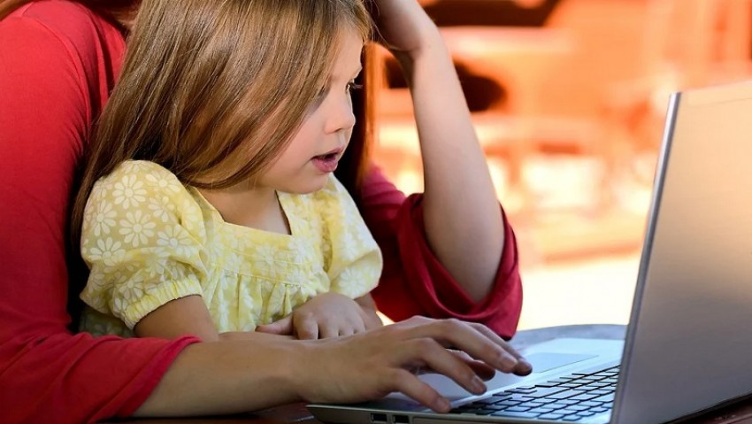 5 Tips Parenting agar Jadi Orangtua Bijak di Era Digital