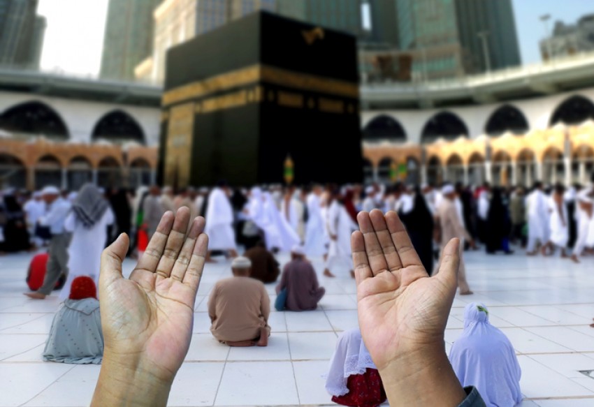Doa Haru 3 Artis saat Umrah, Harapan untuk Anak hingga Minta Jodoh